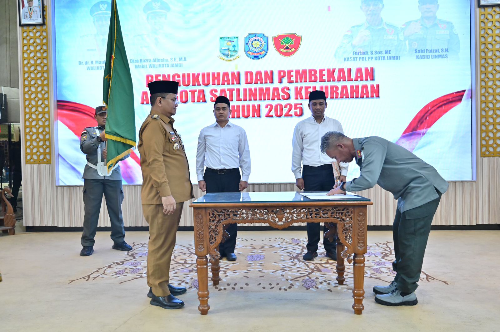 image-content