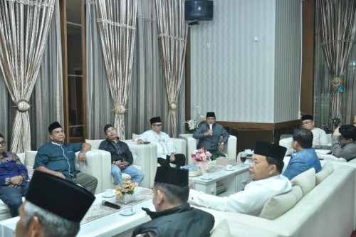 cover Tindak lanjut Mengurai Benang Kusut Sengketa lahan Masyarakat dan Pertamina, Pemkot Jambi Bentuk Tim Terpadu