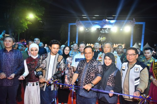 cover Antusias Masyarakat Terhadap Carnaval Angso Duo, Wali Kota Jambi: Bukti Kecintaan Masyarakat Terhadap Adat dan Budaya