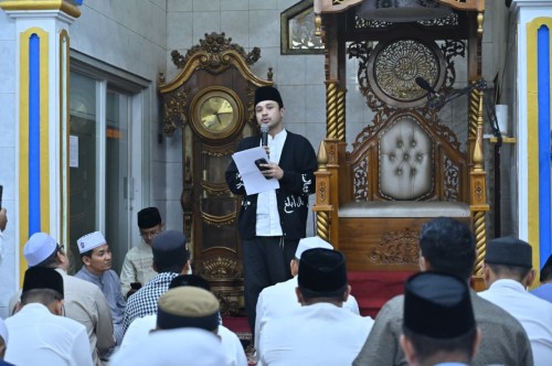 cover Wawako Diza: Bulan Suci Ramadan Ajarkan  Kesabaran, Kejujuran, Kepedulian Sosial, dan Semangat Berbagi