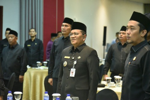 cover Lantik LKS Tripartit, Wali Kota Maulana: Upaya Memperkuat Hubungan Industrial Yang Harmonis, Dinamis dan Berkeadilan