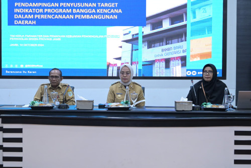 cover Pj Wali Kota Buka Forum Pokja Bangga Kencana ; Menguatkan Komitmen Mengatasi Isu Kependudukan di Kota Jambi