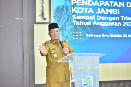 cover Monev Triwulan III: Maulana-Diza Perkuat Strategi Peningkatan Pendapatan Daerah Kota Jambi