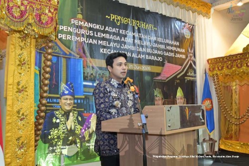 cover Resmi Dikukuhkan, Wawako Diza Ajak Lembaga Adat, HPMJ dan Bujang Gadis Alam Barajo Bersinergi Bersama Pemerintah