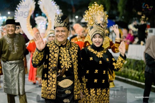 cover Tampilkan Ciri Khas Budaya Dipanggung Nasional, Kota Jambi Masuk 5 Terbaik Karnaval Nusantara di Ajang APEKSI
