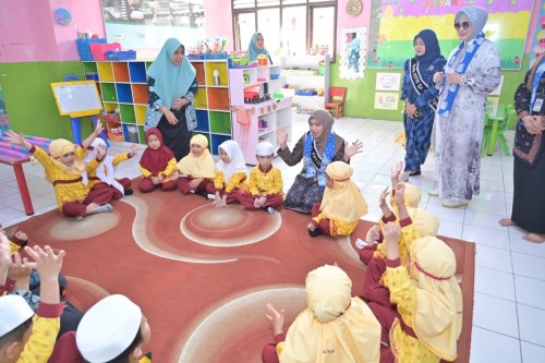 cover Bunda PAUD Kota Jambi Buka Kegiatan Parenting bagi Orang Tua Peserta Didik PAUD, Perkuat Peran Keluarga Wujudkan Generasi Berkualitas
