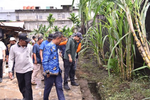 cover Wujudkan Kota Tangguh, Pemkot Jambi Gelar Goro Serentak di Tingkat RT, Upaya Penanggulangan Banjir