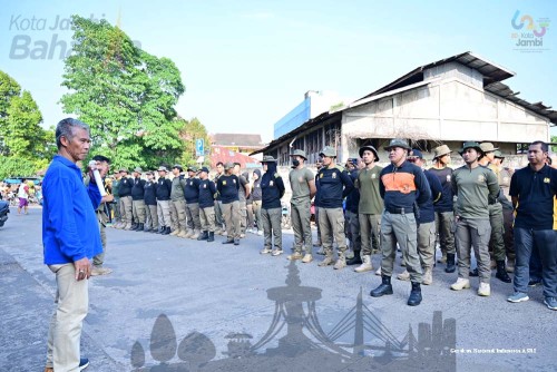 cover Lewat Aksi Goro Serentak, Pemkot Jambi Gaungkan Gerakan Nasional Indonesia ASRI