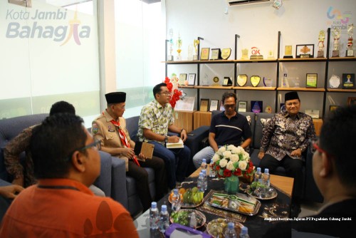 cover Optimalkan Pengelolaan Sampah, Pemkot Jambi dan Pegadaian Perkuat Sinergi Dorong Program “Sampah Jadi Emas”