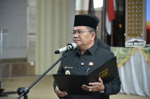 cover Lantik Pejabat Dilingkungan Pemkot Jambi, Maulana : Tunjukkan Kinerja Terbaik, Dengan Menjunjung Tinggi Integritas