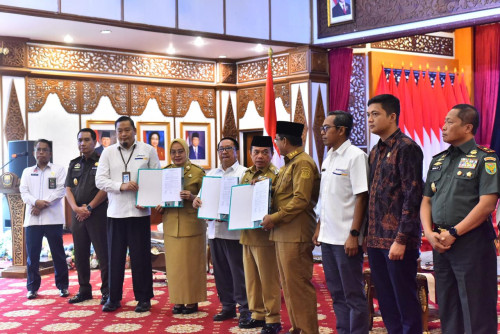 cover Pj Wali Kota Terima DIPA dan TKD 2025 : Untuk Pencapaian Target Prioritas Pembangunan Pusat dan Daerah