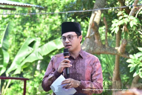 cover Berikan Hunian Layak Kepada Masyarakat, Wawako Diza Serahkan Bantuan Bedah Rumah Bagi Warga Kurang Mampu