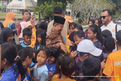 cover Wali Kota Maulana Lepas 97 Atlet Sepatu Roda Mengikuti Kejuaraan Nasional di Pariaman