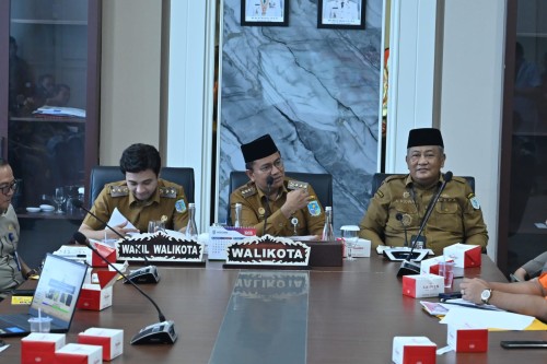 cover Hadapi Ancaman Cuaca Ekstrem, Wali Kota Maulana Imbau Masyarakat Tidak Berada Dikawasan Rawan Bencana