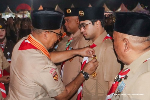 cover Wawako Diza Terima Lencana Darma Bakti Pramuka, Pemkot Jambi Tegaskan Komitmen Perkuat Gerakan Pramuka