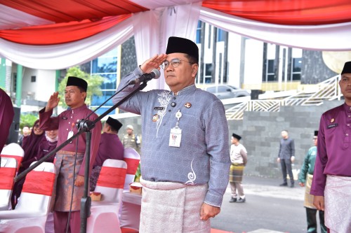 cover Wujud Dukungan Terhadap Guru, Wali Kota Jambi: Jangan Ada Lagi Kelompok-kelompok, Karena Guru Harus Bersatu