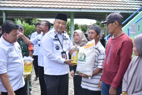 cover Pemkot Jambi Salurkan Bantuan Beras dan Minyak Goreng Kepada 24.595 Keluarga Penerima Manfaat