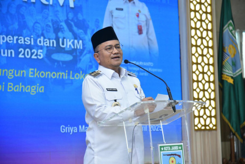 cover Wali Kota Jambi Kukuhkan 21 Kelompok UMKM: “Bukan Lagi Pelaku, Tapi Pengusaha!”