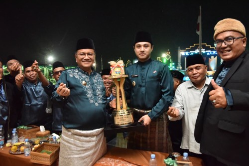 cover Cetak Sejarah, Kota Jambi Raih Juara Umum MTQ Tingkat Provinsi 4 Kali Berturut-turut
