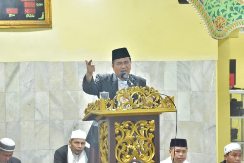 cover Wujudkan Kota Jambi Bahagia, Wali Kota Maulana Ajak Umat Muslim Tingkatkan Kualitas Ibadah Salat