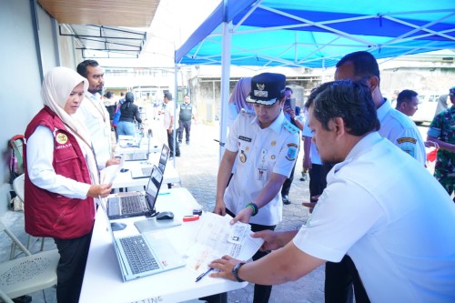 cover Wawako Diza Buka Operasi Pasar Murah Kecamatan Jelutung
