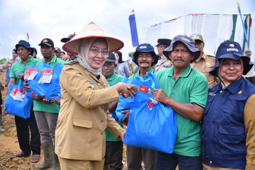 cover Bersama Gubernur, Kapolda, Danrem dan Kapolresta, Pj Wali Kota Hadiri Penanaman Jagung Serentak 1 Juta Hektar