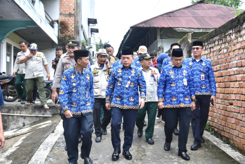 cover Apresiasi Pemkot Hadapi Bencana Hidrometeorologi, Gubernur Al Haris : "Kami memiliki tugas membantu semua Kepala Daerah"