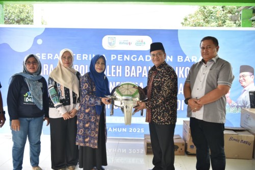 cover Serahkan Kebermanfaatan Program Kampung Bahagia, Wali Kota Maulana Resmikan Sekretariat RT