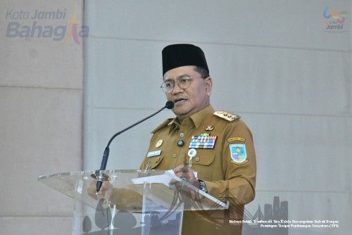 cover Terbuka Dari Kritik Soal Tata Kelola Sampah, Wali Kota Maulana Siap Gelar Diskusi Publik Bersama Masyarakat Hingga Akademisi