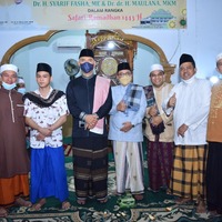 cover Fasha : "Paradigma Masjid Harus Berubah, Memakmurkan Masyarakat"