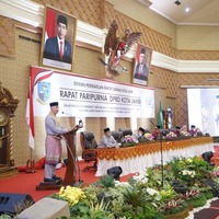 cover Rapat Paripurna DPRD Peringatan Hari Jadi Kota Jambi, Gubernur Al Haris Puji Pembangunan Kota Jambi