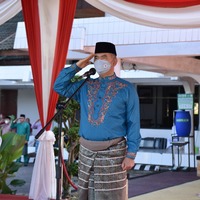 cover Jadi Irup Peringatan Hardiknas, Fasha Serahkan Penghargaan Bagi Pelajar dan Guru Berprestasi