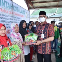 cover "Hadapi Tekanan Inflasi, Wali Kota Siapkan Rencana Kontingensi Untuk Kota Jambi"