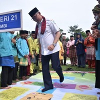 cover Pecahkan Rekor Muri Edukasi Anti Korupsi Pelajar Terbanyak Mainkan Cengkling, Fasha : Kalian Cetak Sejarah