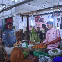 cover TPID Kota Jambi Sidak Pasar dan Gudang Beras
