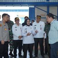 cover Pastikan Stok Aman, Pj Wali Kota Jambi Kunjungi Gudang Bulog Pasir Putih dan Gudang Sri Murti Talang Bakung