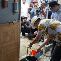 cover Syarif Fasha Resmikan Aliran Perdana PDAM Tirta Mayang untuk Warga Perbatasan Muaro Jambi