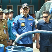 cover Cepat Tanggap, Fasha Salurkan Air Bersih Kepada Warga Kota Jambi