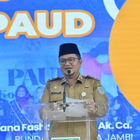 cover Penuh Haru, Anak PAUD Berikan Apresiasi Kepada Bunda PAUD Kota Jambi