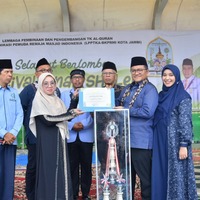 cover MI Darussalam Juara Umum FASI XXI Kota Jambi 2023