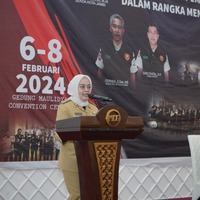 cover Buka Pembekalan Sat Linmas Petugas Pengamanan TPS, Pj Wali Kota Jambi Pastikan Pemilu 2024 Aman dan Kondusif