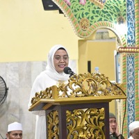 cover Muliakan Bulan Rajab, Pemkot Jambi Peringati Isra Miraj 1445 Hijriah ; Pj Wali Kota Hadir Bersama Jamaah di Masjid Raya